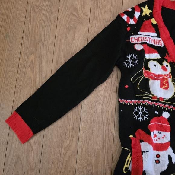 Oversized Button Up Christmas Cardigan- Oversized Medium - Picture 6 of 9